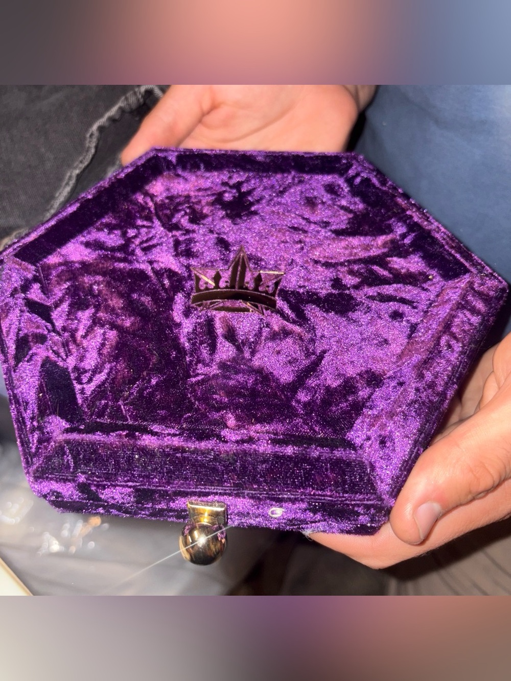 Jeffree Star Purple velvet eye palette new in the case.